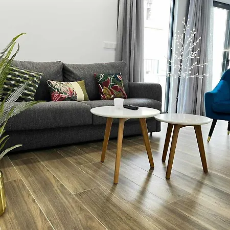 Myflats Luxury Old Town Apartment